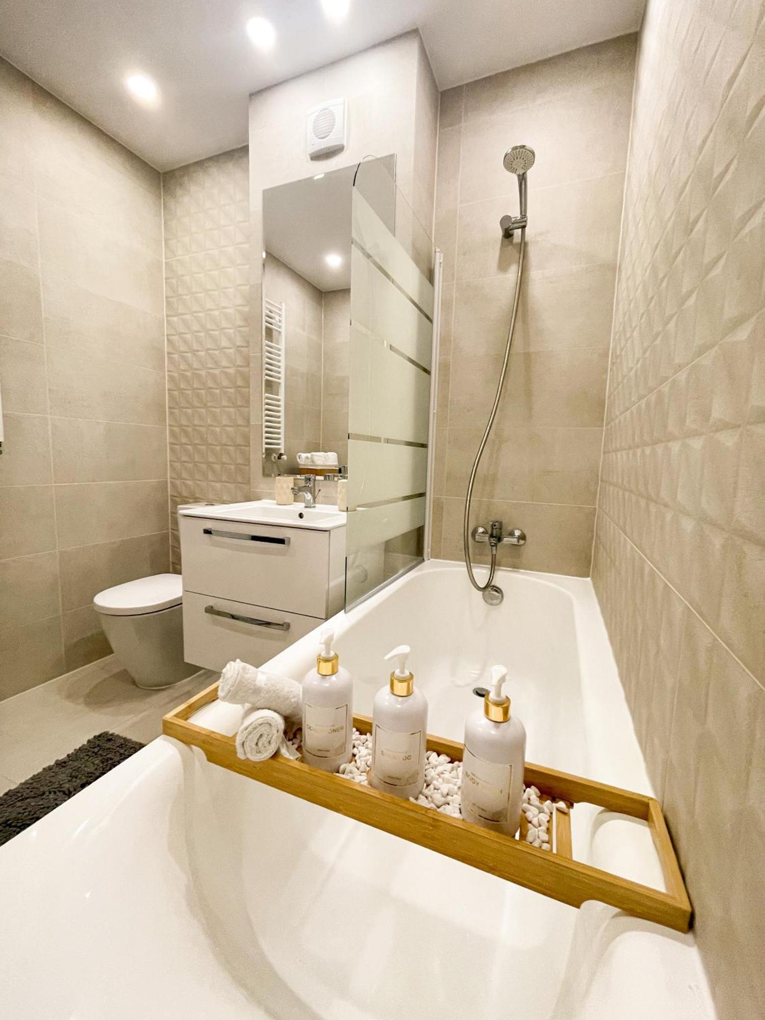 Metropolis Elegance Apartment Bucharest Exterior photo